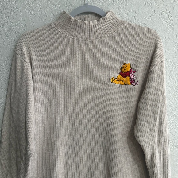 Disney Winnie the Pooh Ribbed Mock Neck Sweatshirt Beige Size L - Picture 3 of 10